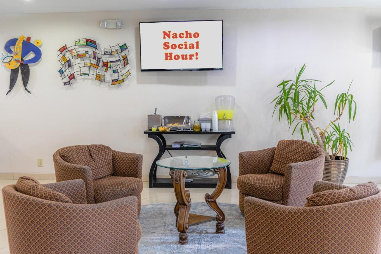 Microtel Inn & Suites By Wyndham Kingsland Naval Base I-95 Екстериор снимка