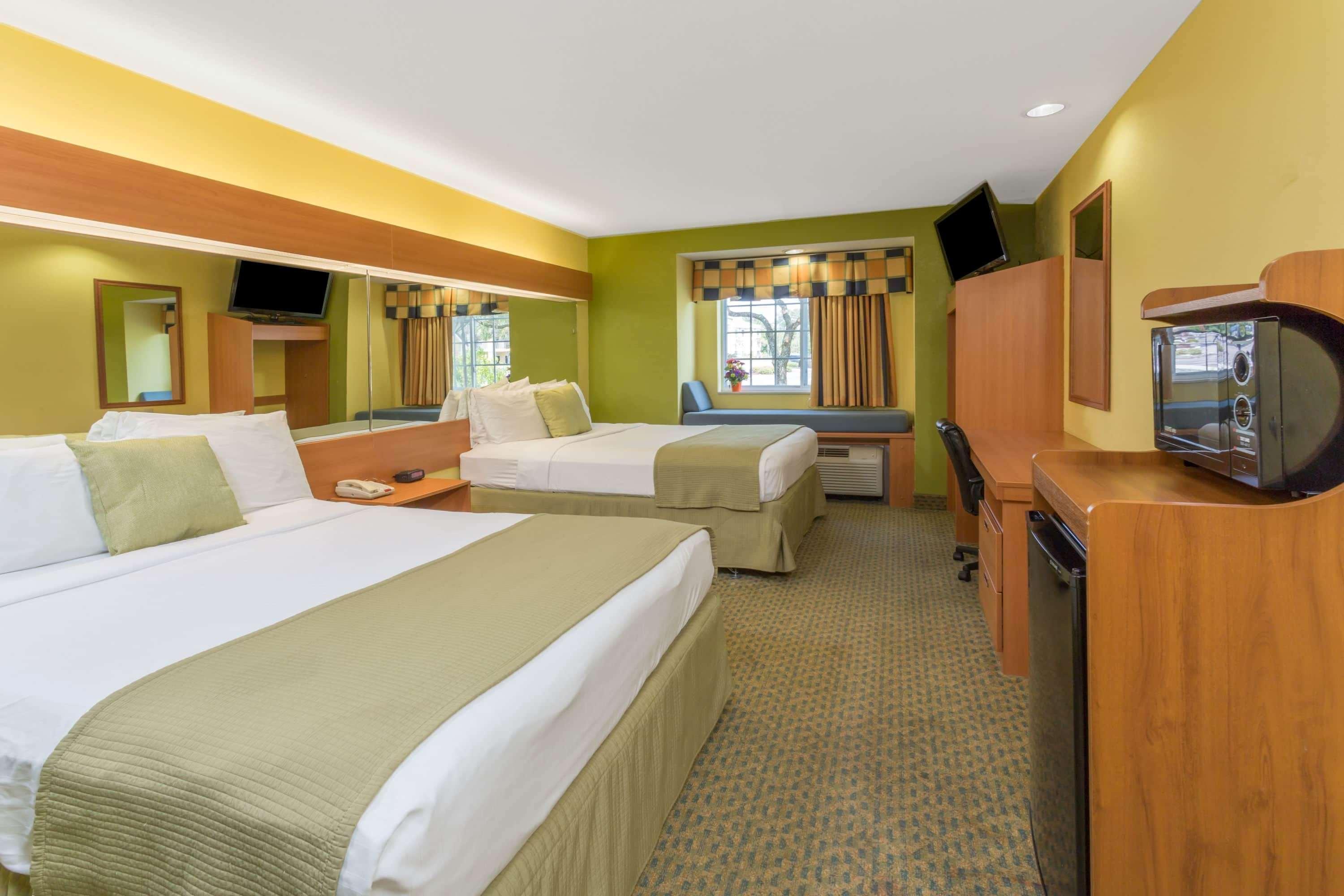 Microtel Inn & Suites By Wyndham Kingsland Naval Base I-95 Екстериор снимка