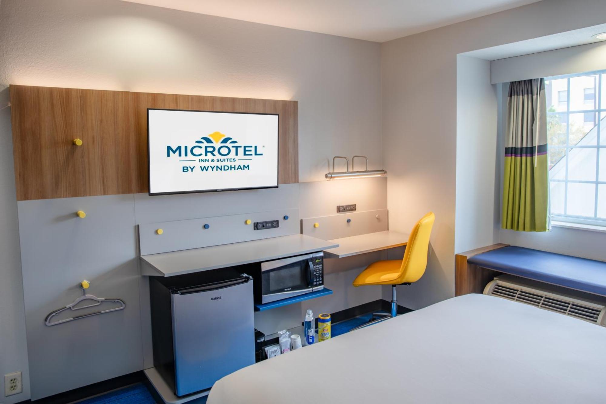 Microtel Inn & Suites By Wyndham Kingsland Naval Base I-95 Екстериор снимка