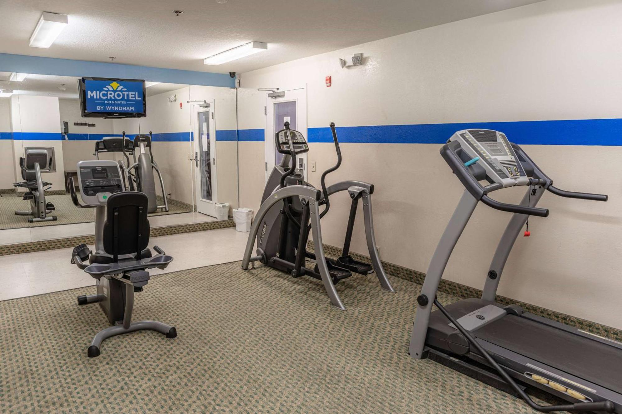 Microtel Inn & Suites By Wyndham Kingsland Naval Base I-95 Екстериор снимка