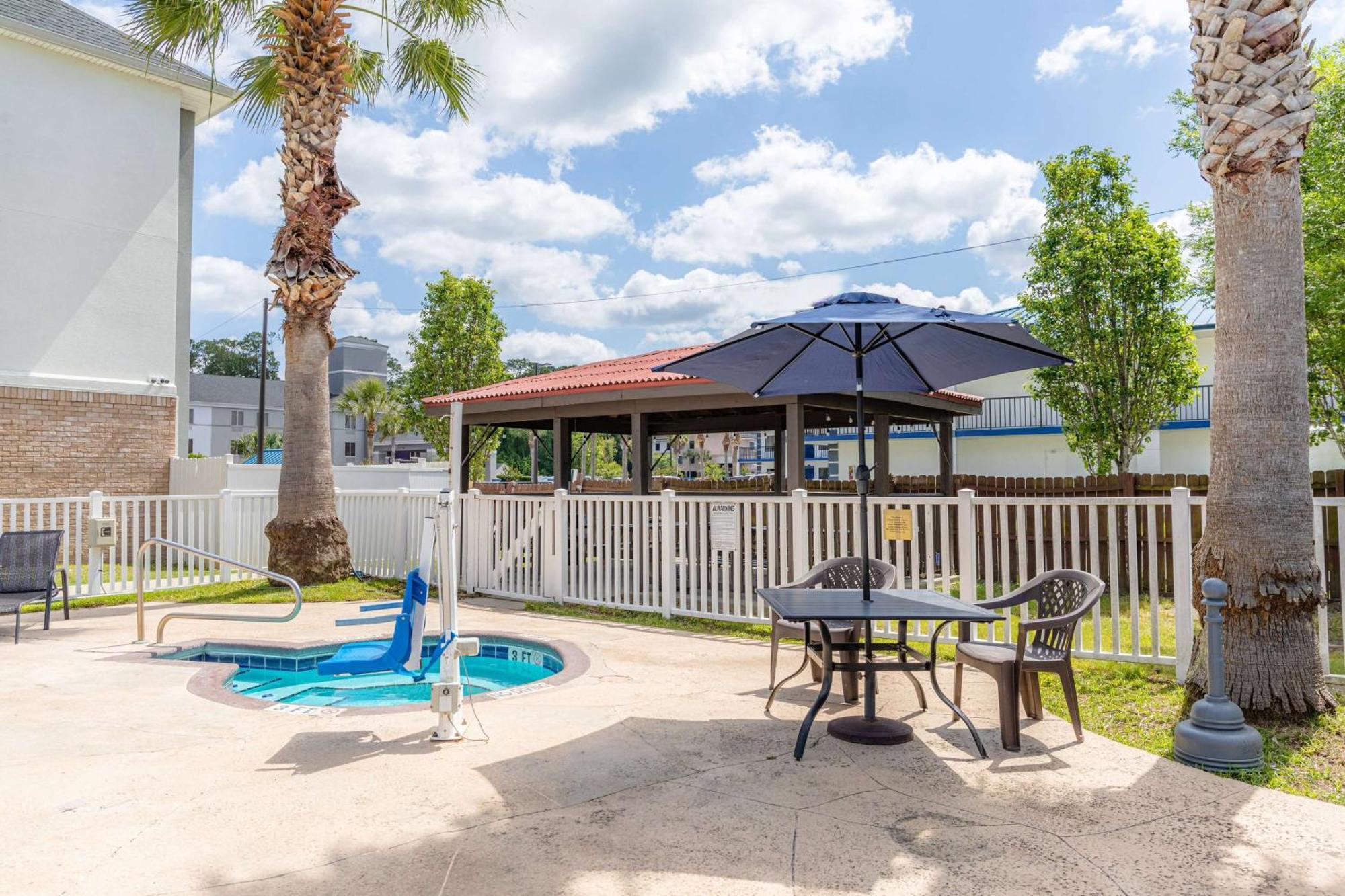 Microtel Inn & Suites By Wyndham Kingsland Naval Base I-95 Екстериор снимка