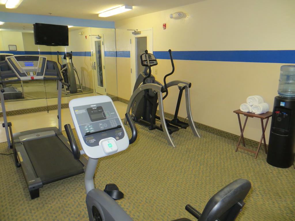 Microtel Inn & Suites By Wyndham Kingsland Naval Base I-95 Екстериор снимка