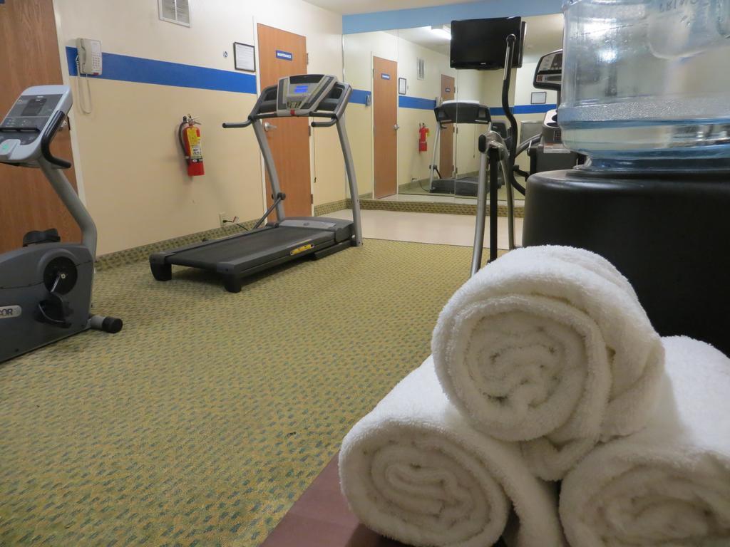 Microtel Inn & Suites By Wyndham Kingsland Naval Base I-95 Екстериор снимка