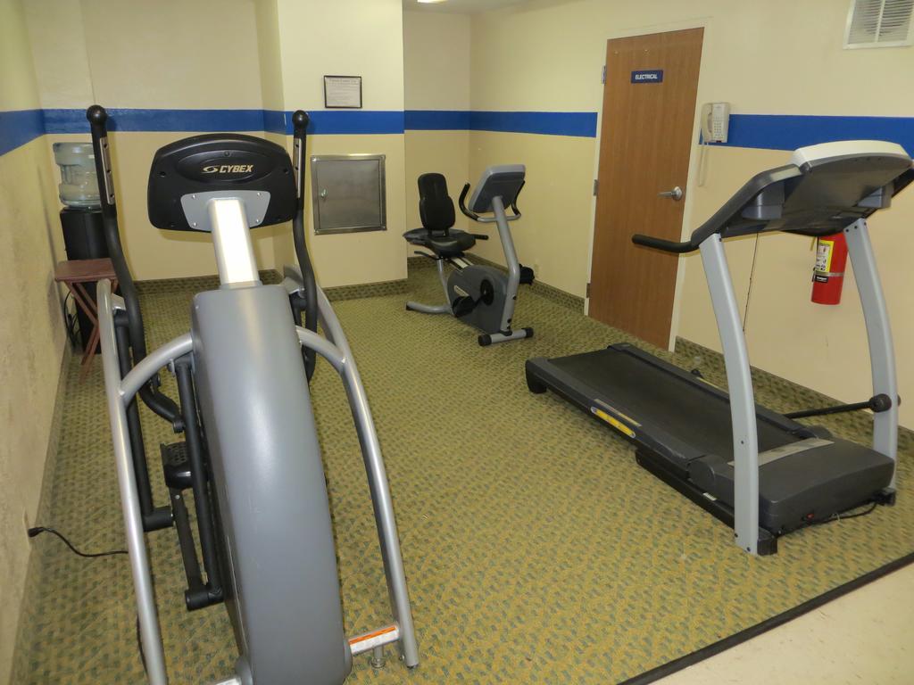 Microtel Inn & Suites By Wyndham Kingsland Naval Base I-95 Екстериор снимка